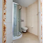 Two Bedroom With Rooftop Pool In *