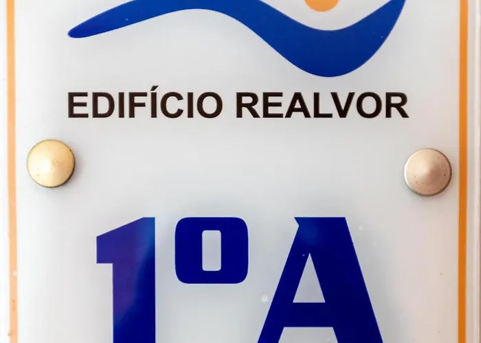 Two Bedroom With Rooftop Pool In Lägenhet *